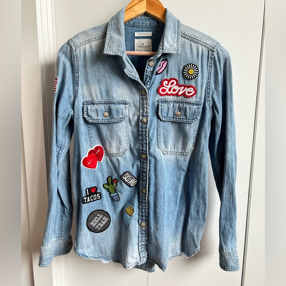 American Eagle distressed oversized fit Denim Jean Shirt with patches